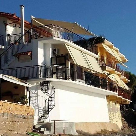 Ekie Apartment With Sea View Kalamata Exteriör bild