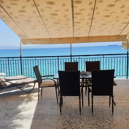 Ekie Apartment With Sea View Kalamata Exteriör bild