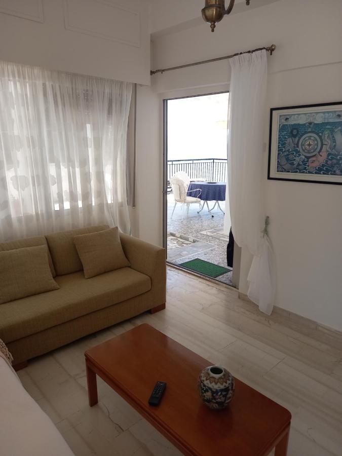 Ekie Apartment With Sea View Kalamata Exteriör bild