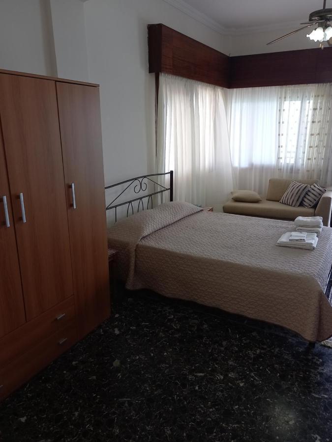 Ekie Apartment With Sea View Kalamata Exteriör bild